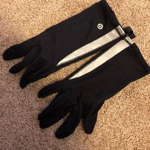 Lulu lemon black running gloves
